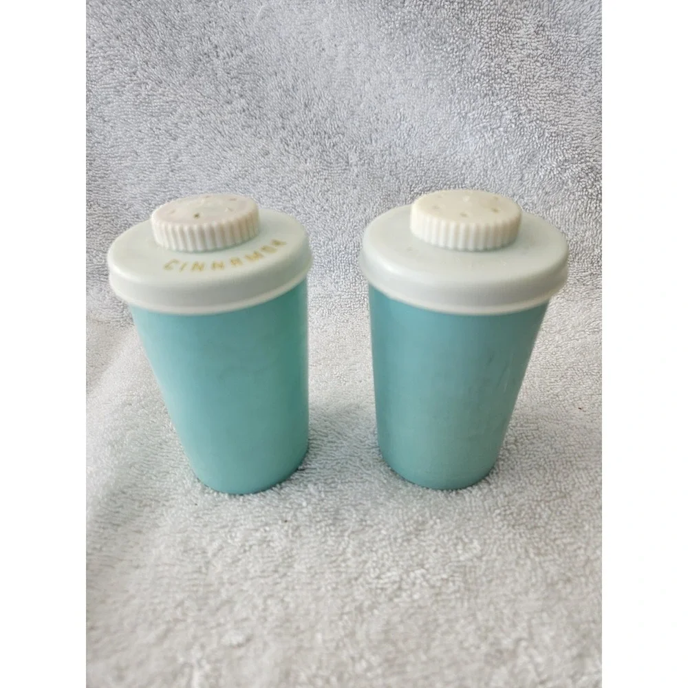 Vintage Tupperware Set of 2 Green/blue Spice Jars Shakers Cinnamon Nutmeg
